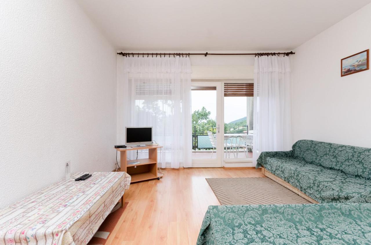 Apartments Mladen Jelica Ičići Екстериор снимка