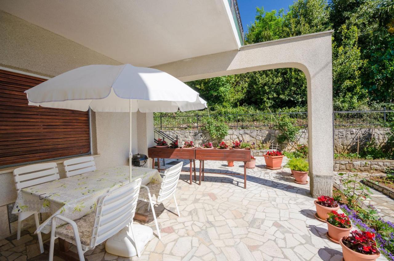 Apartments Mladen Jelica Ičići Екстериор снимка