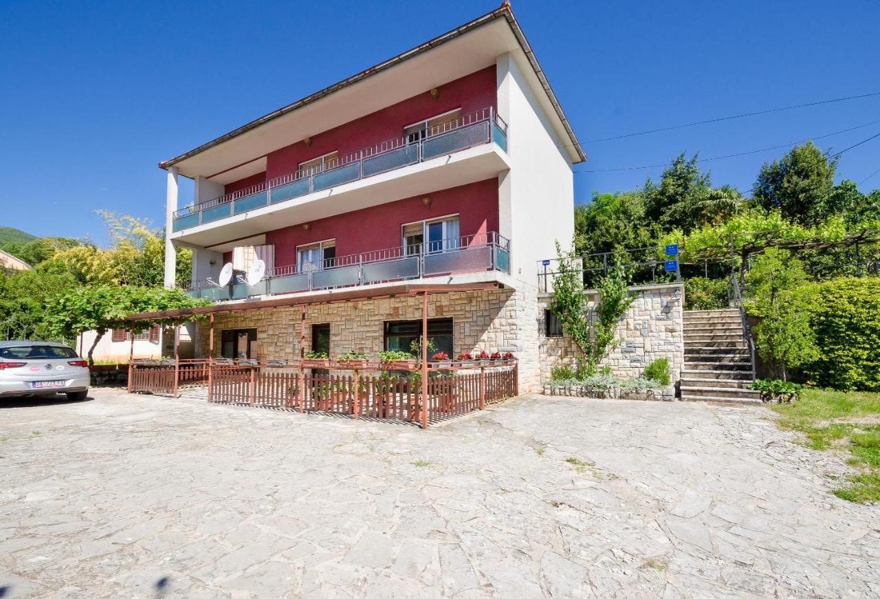 Apartments Mladen Jelica Ičići Екстериор снимка