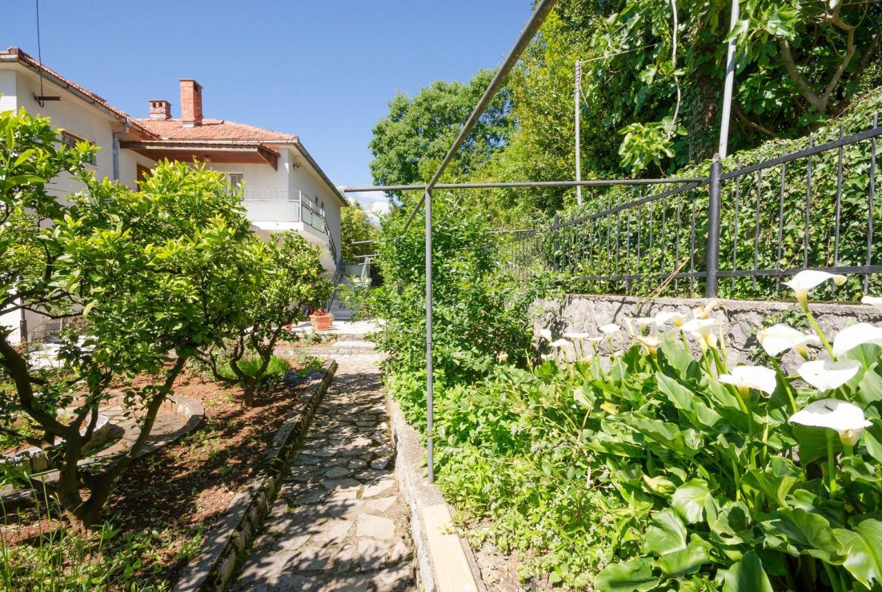 Apartments Mladen Jelica Ičići Екстериор снимка